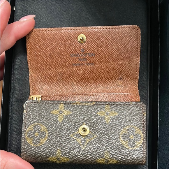 Louis Vuitton Monogram Key Holder Wallet - Picture 4 of 5
